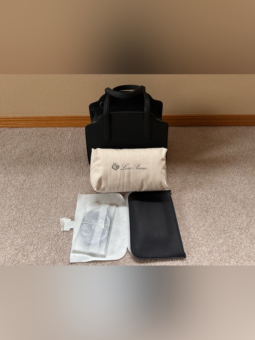 LORO PIANA Sesia medium Black Leather Tote Bag w/ Dust Bag Pouch NWT Italy